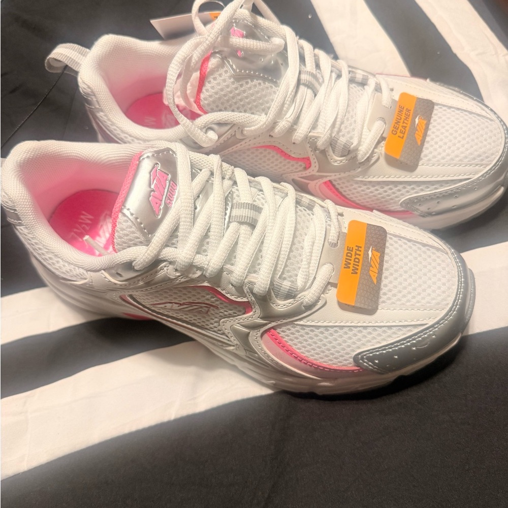 Avia Women's White and Pink Athletic Shoes